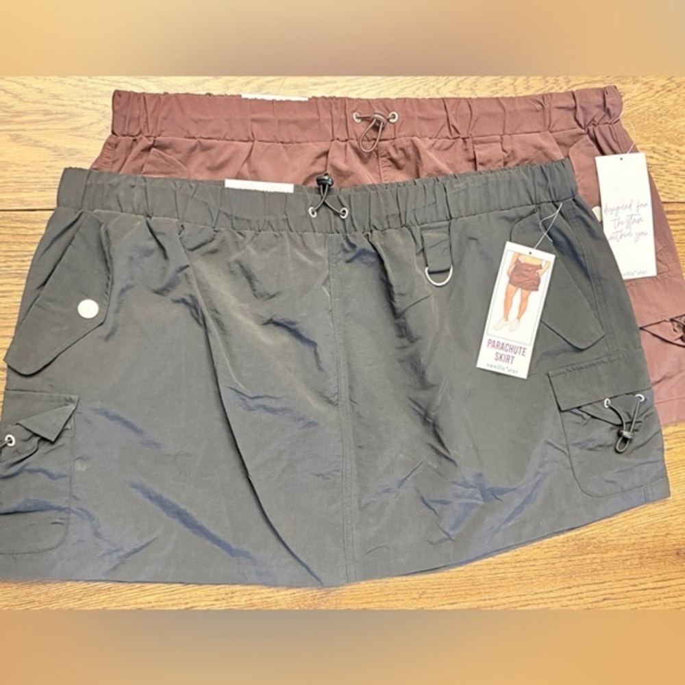 LOT OF 2 Women Plus Size 2x Maroon & Black Bungee Cargo Parachute Skirt  DS